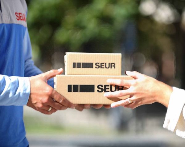 Teléfono atención al cliente de SEUR